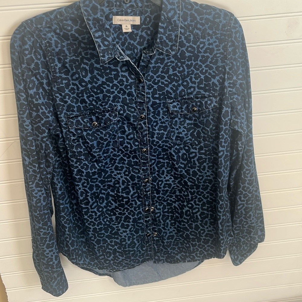 Womens Calvin Klein jeans shirt, style western cowgirl Size M